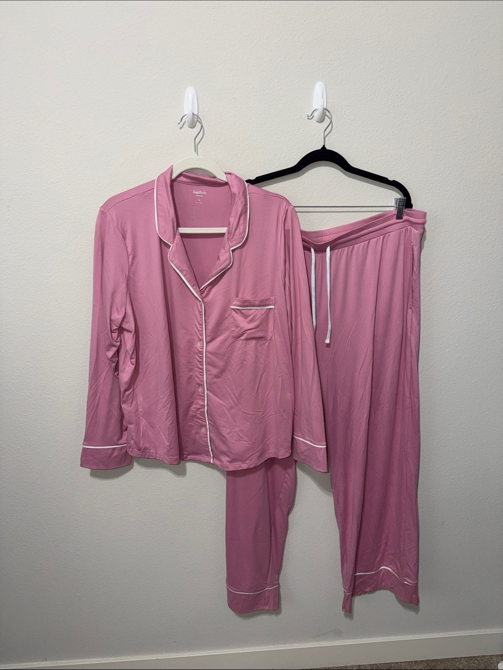 Gapbody Women's Pink Piped Pajama Set - Classic Long Sleeve & Pants